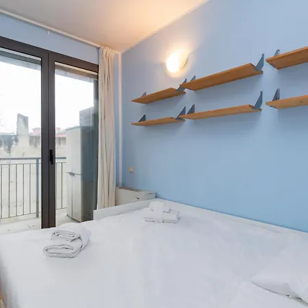Appartamento Xenia - Spacious Three-room 10 Min From Linate *