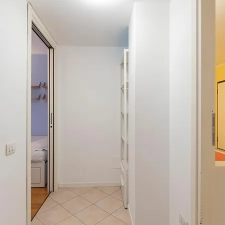 Xenia - Spacious Three-room 10 Min From Linate Appartamento *