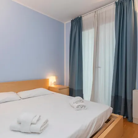 Xenia - Spacious Three-room 10 Min From Linate Milan